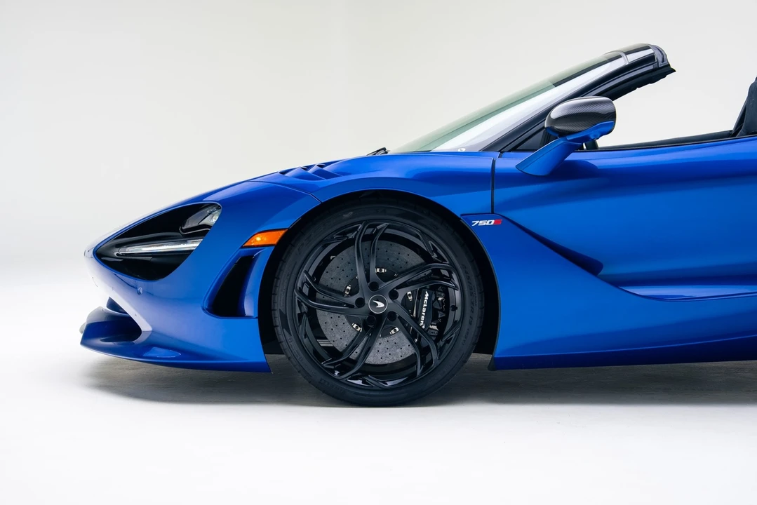 2024 McLaren 750S Spider - Image 16 of 21
