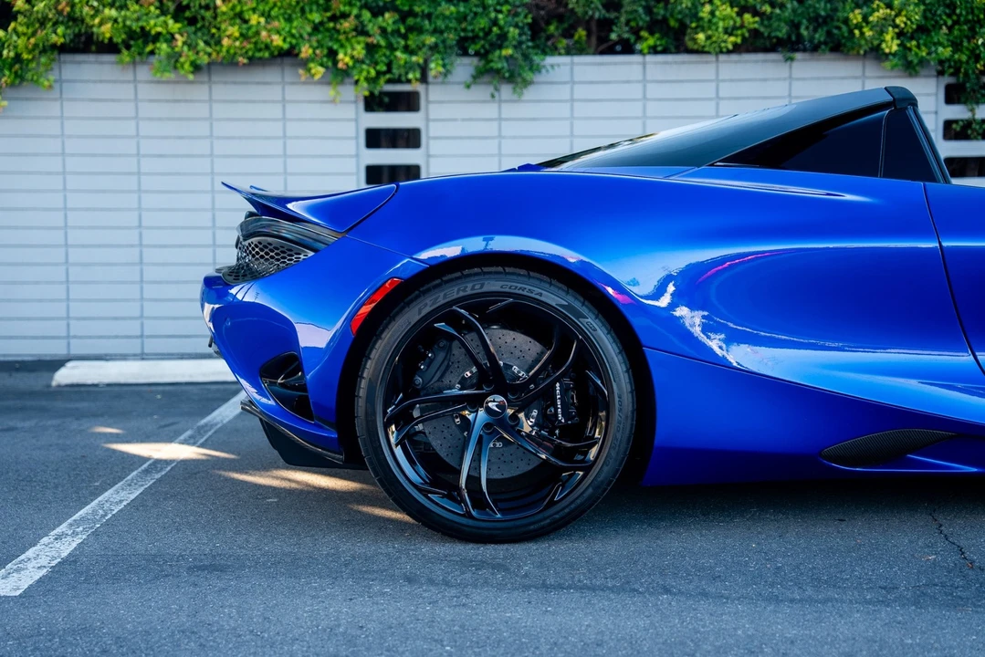2024 McLaren 750S Spider - Image 8 of 21