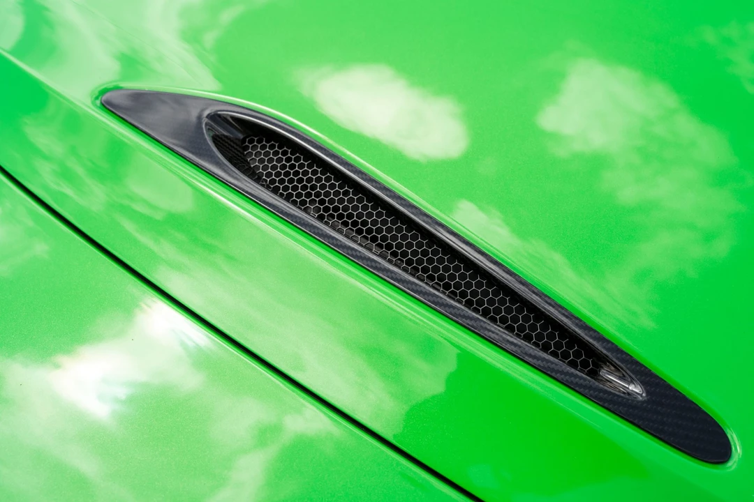 2024 McLaren 750S Spider - Image 24 of 31