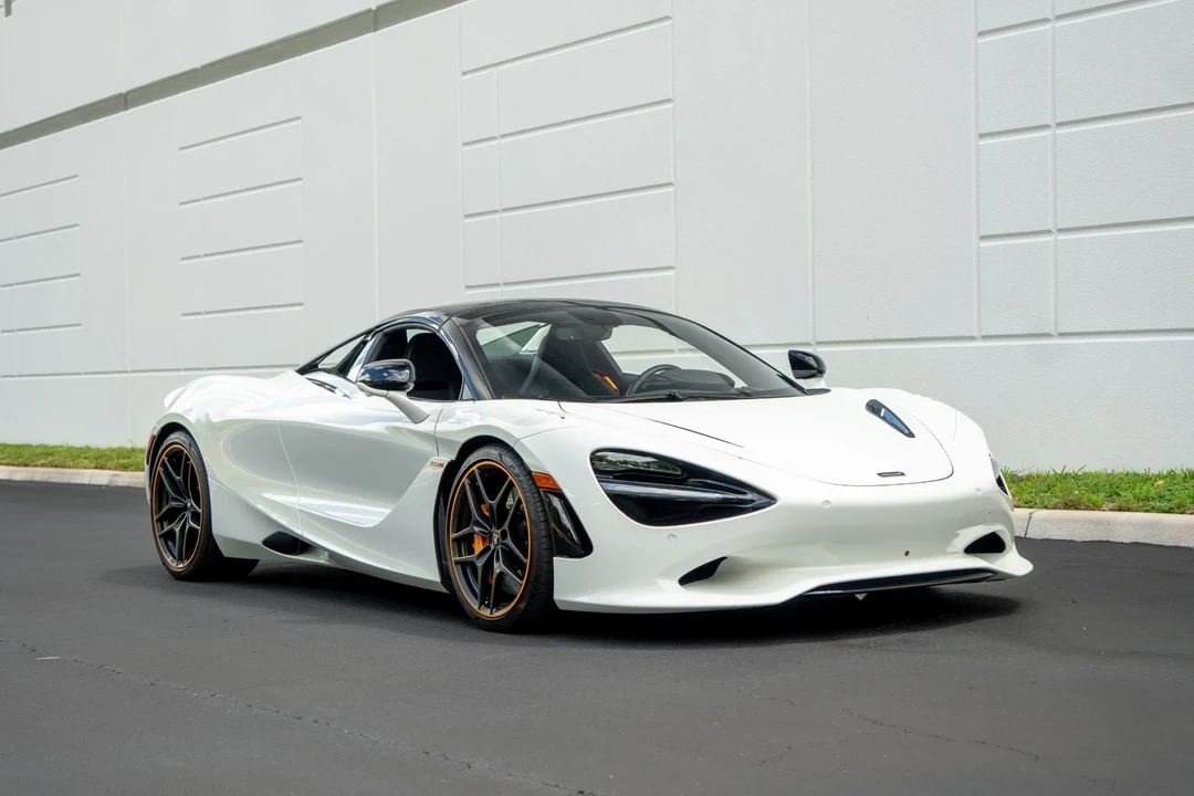 2024 McLaren 750S Spider - Image 10 of 12