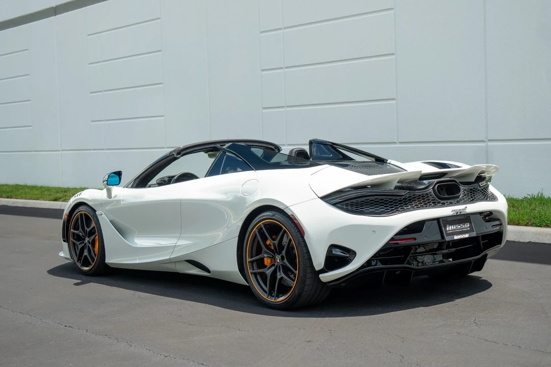 2024 McLaren 750S Spider - Image 3 of 12