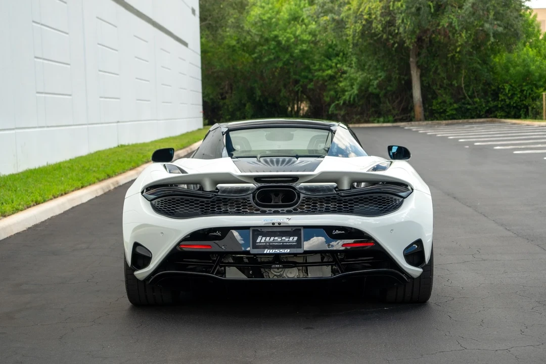 2024 McLaren 750S Spider - Image 4 of 12