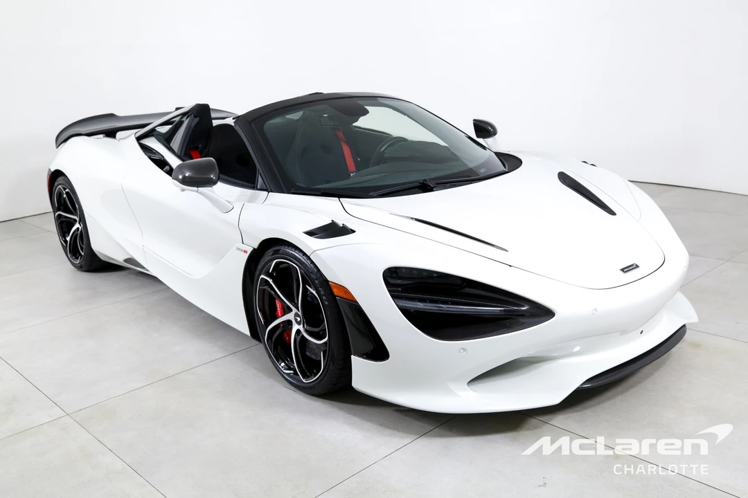 2024 McLaren 750S Spider - Image 4 of 12