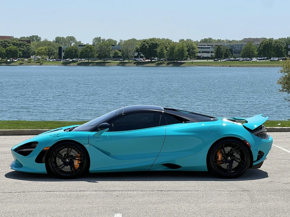 2024 McLaren 750S Spider - Image 14 of 31