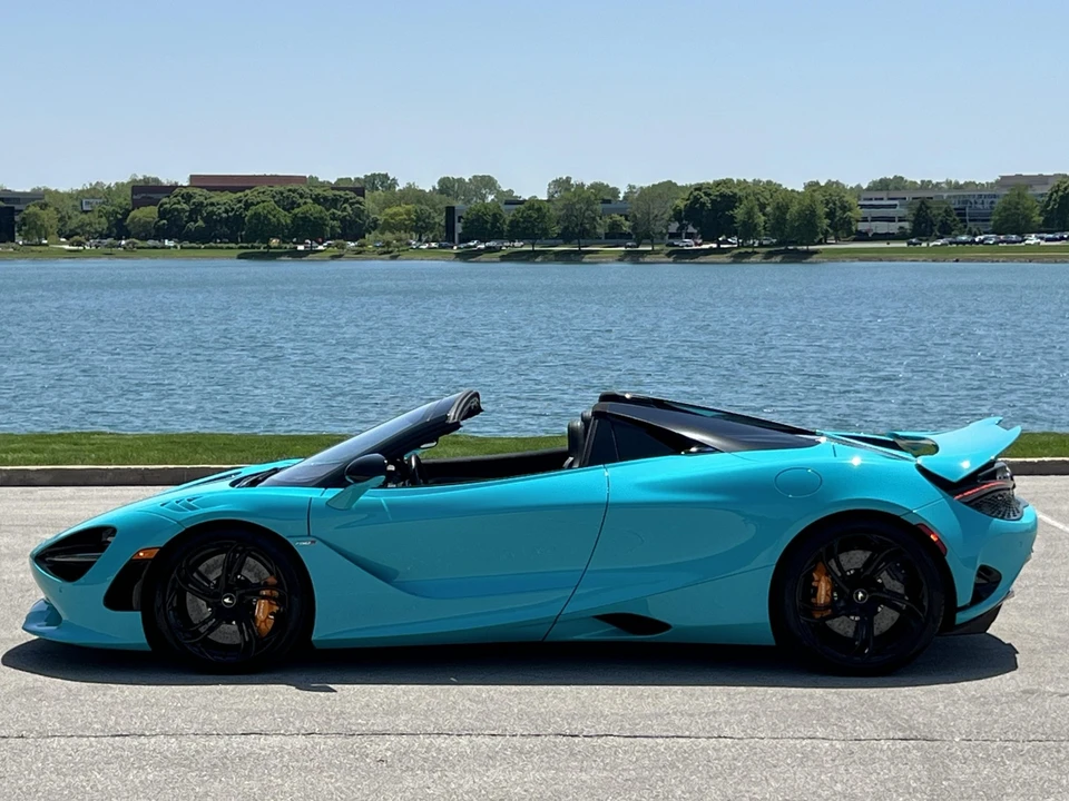 2024 McLaren 750S Spider - Image 4 of 31
