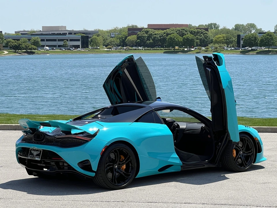 2024 McLaren 750S Spider - Image 24 of 31