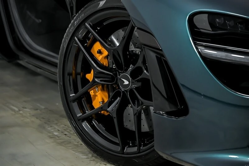 2024 McLaren - Image 4 of 31