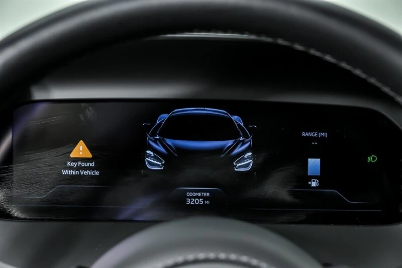 2024 McLaren - Image 27 of 31