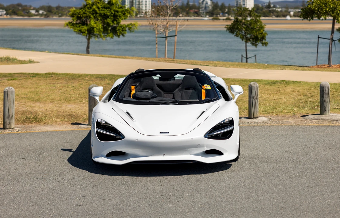 2024 McLaren 750S Spider - Image 10 of 31