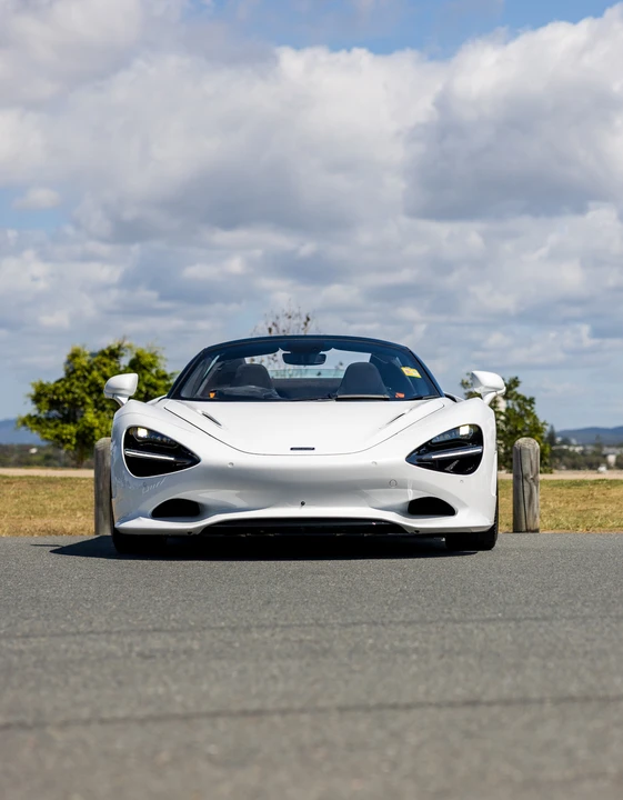 2024 McLaren 750S Spider - Image 20 of 31