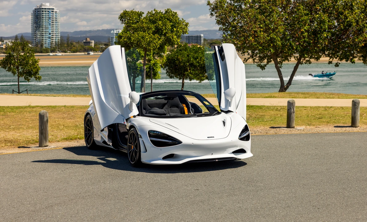 2024 McLaren 750S Spider - Image 26 of 31