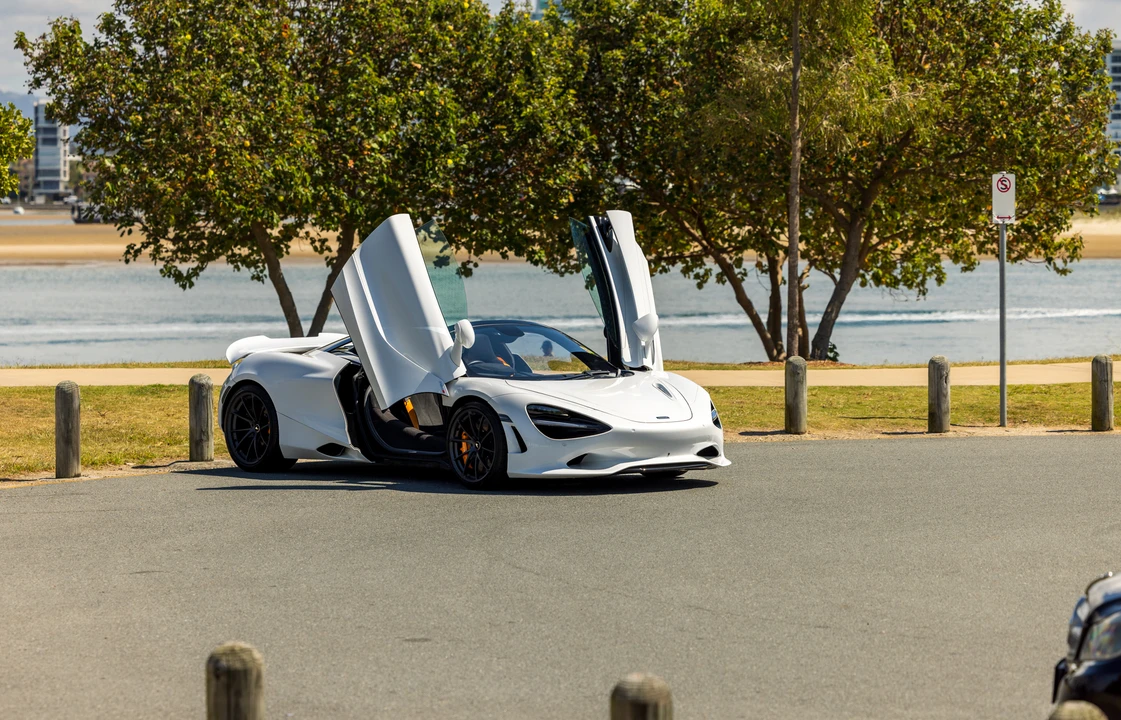 2024 McLaren 750S Spider - Image 27 of 31