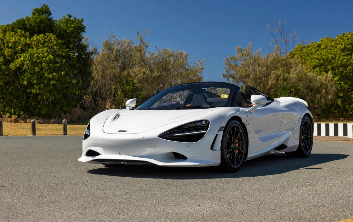2024 McLaren 750S Spider - Image 3 of 31