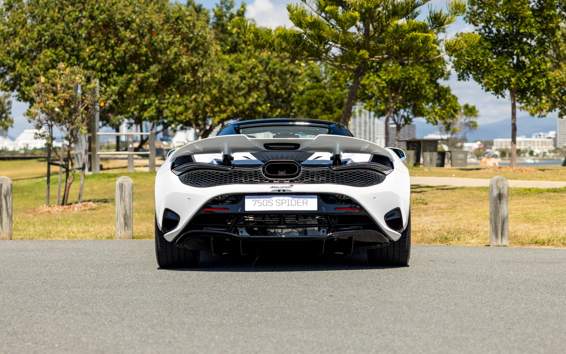 2024 McLaren 750S Spider - Image 6 of 31