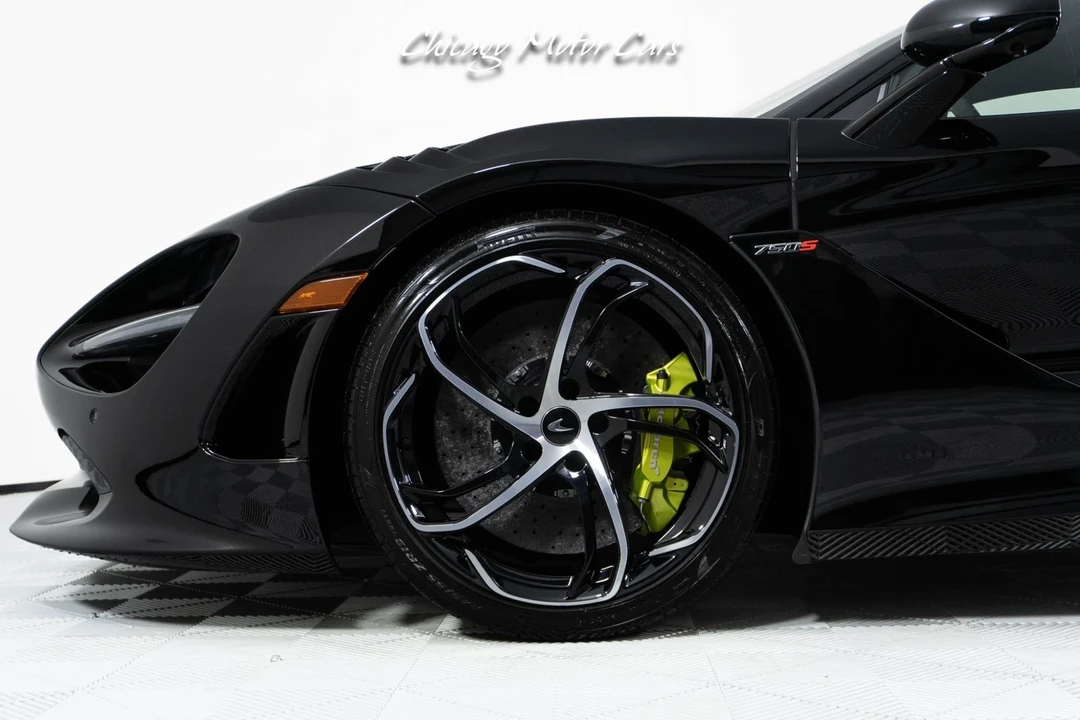 2024 McLaren 750S Spider - Image 18 of 21