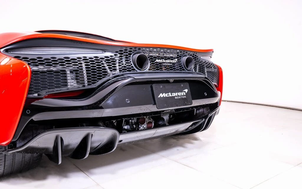 2024 McLaren Artura - Image 11 of 21