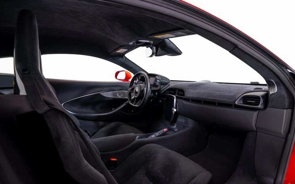 2024 McLaren Artura - Image 19 of 21