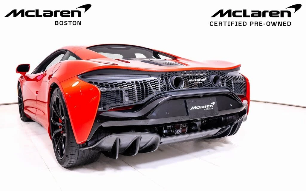 2024 McLaren Artura - Image 10 of 21