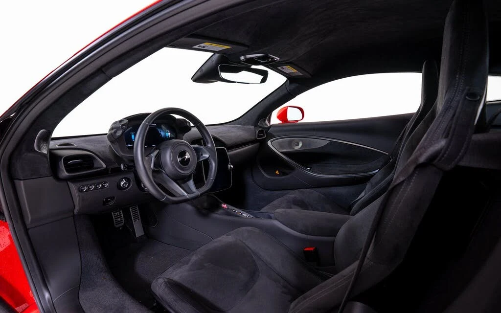 2024 McLaren Artura - Image 16 of 21