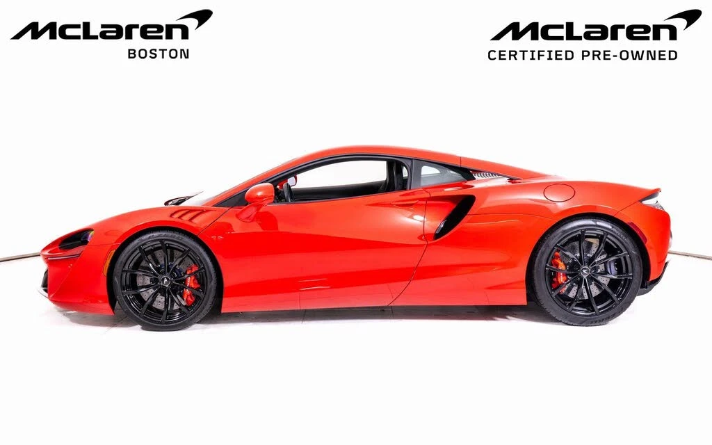 2024 McLaren Artura - Image 2 of 21