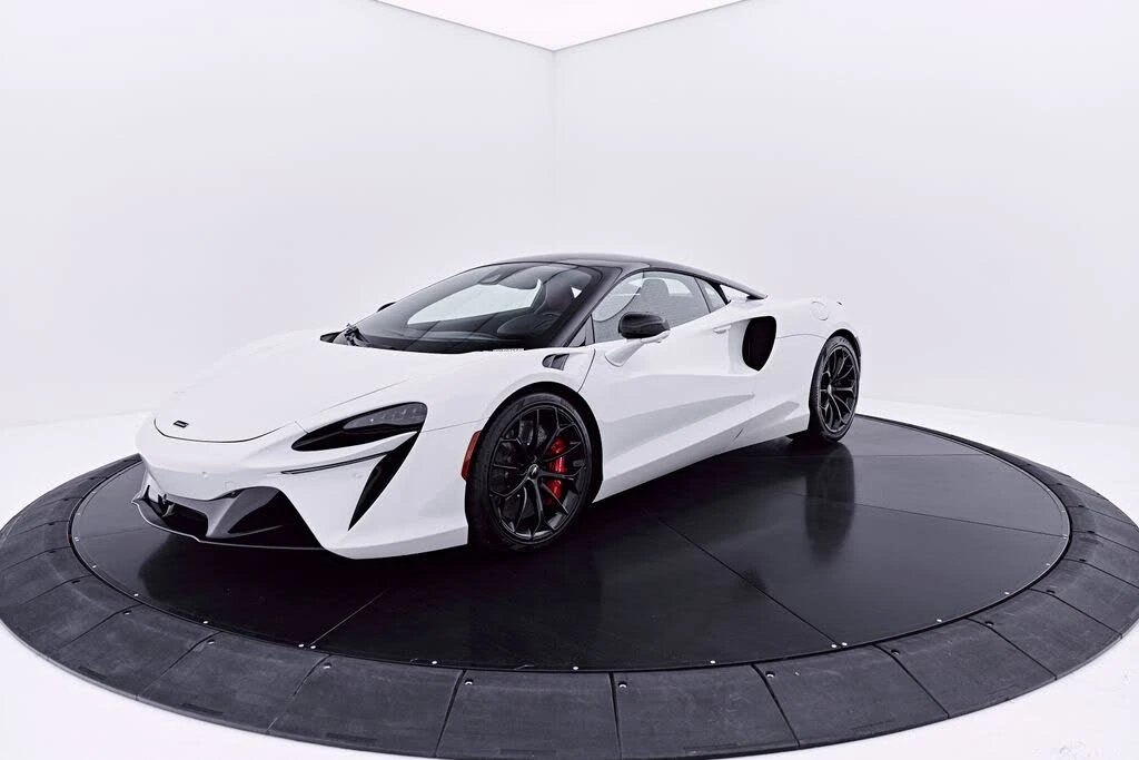2024 McLaren Artura - Image 12 of 31