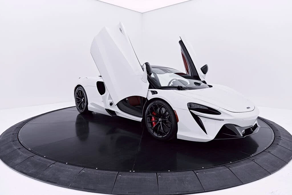 2024 McLaren Artura - Image 26 of 31