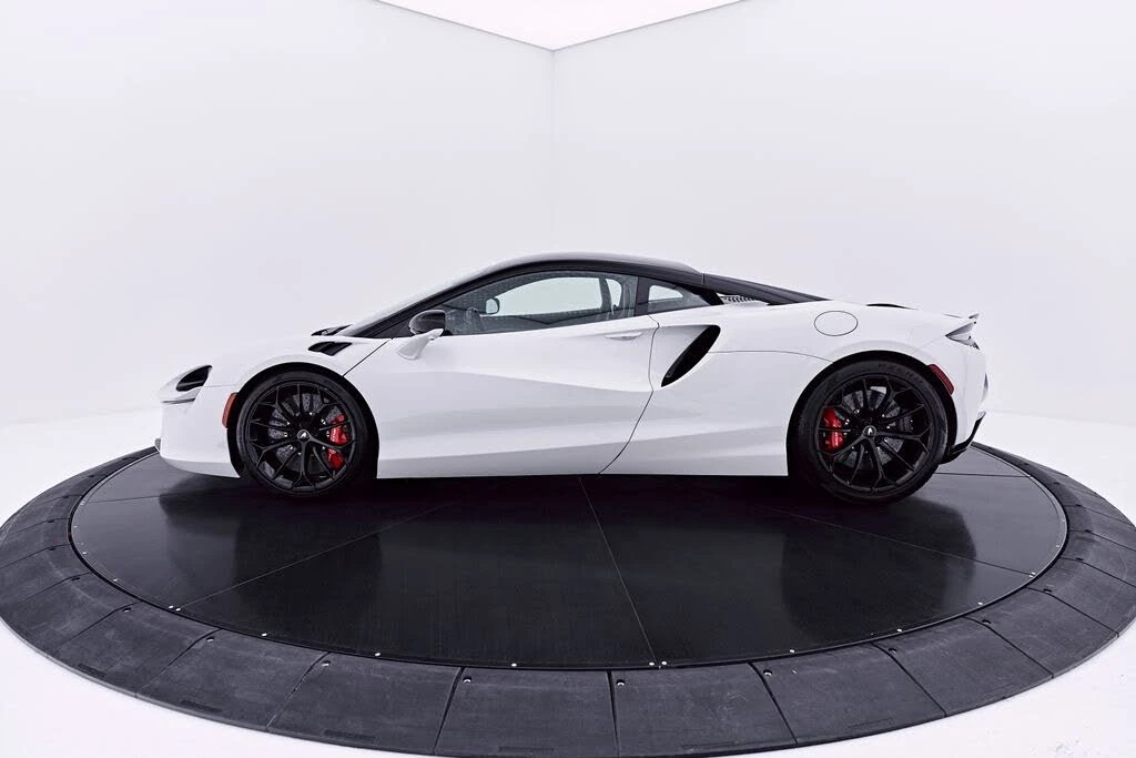 2024 McLaren Artura - Image 13 of 31