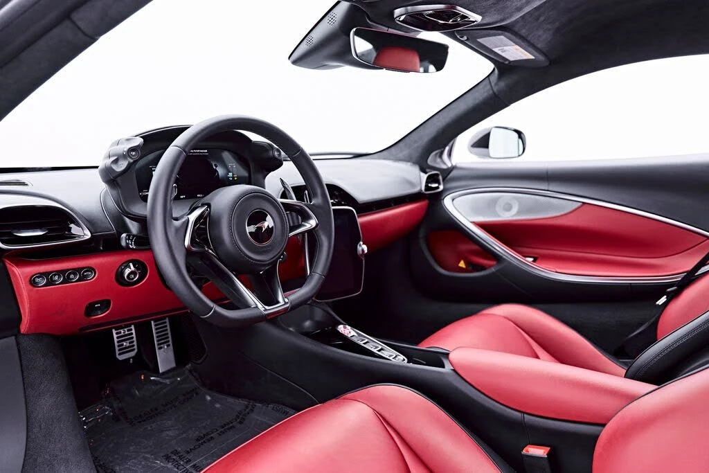2024 McLaren Artura - Image 2 of 31