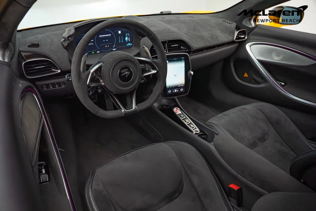 2024 McLaren Artura - Image 8 of 22