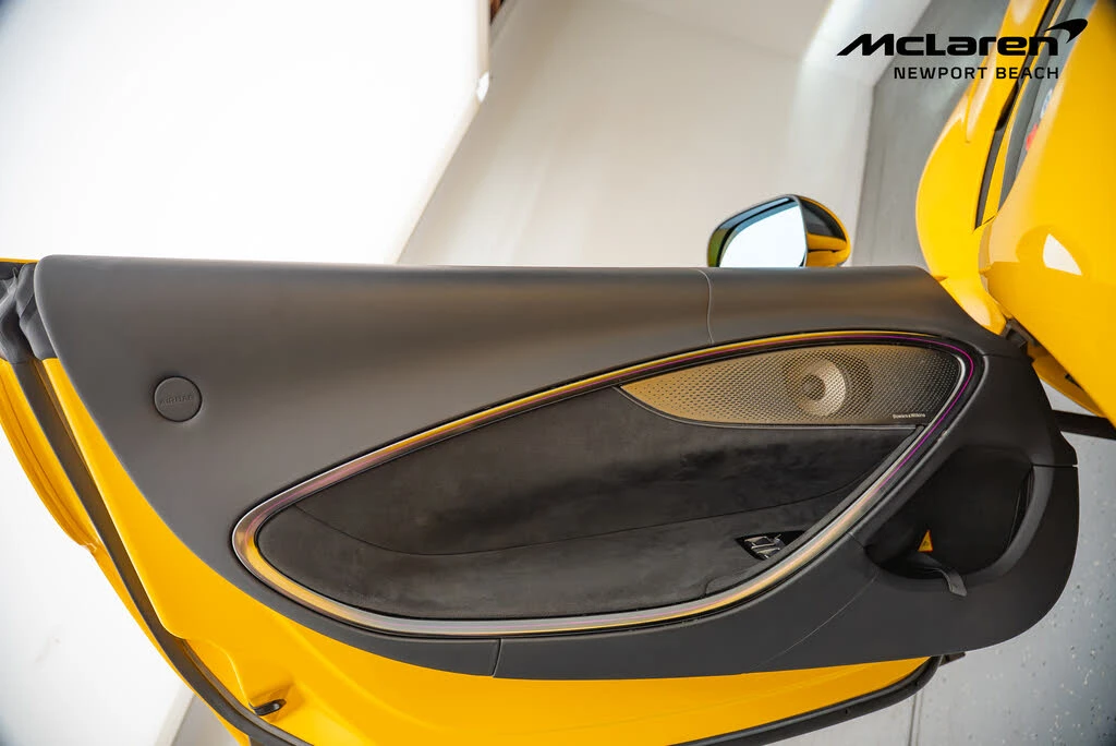 2024 McLaren Artura - Image 16 of 22