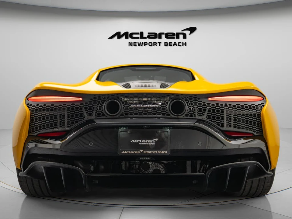 2024 McLaren Artura - Image 7 of 22
