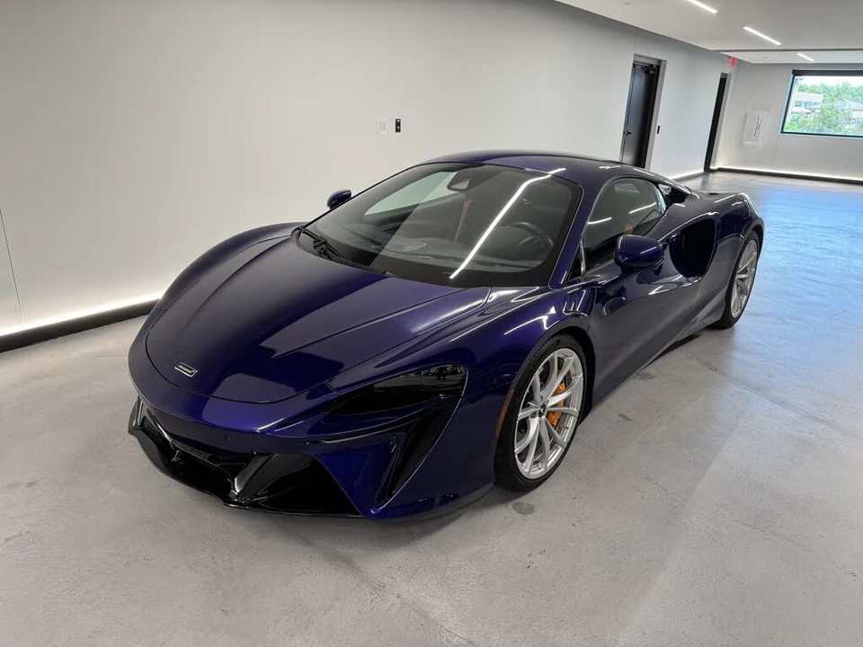 2024 McLaren Artura - Image 3 of 13