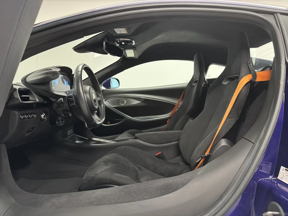 2024 McLaren Artura - Image 2 of 13