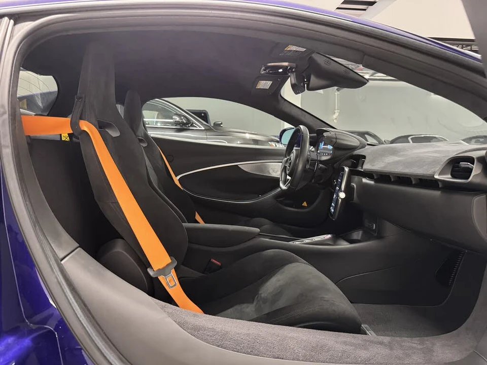 2024 McLaren Artura - Image 12 of 13