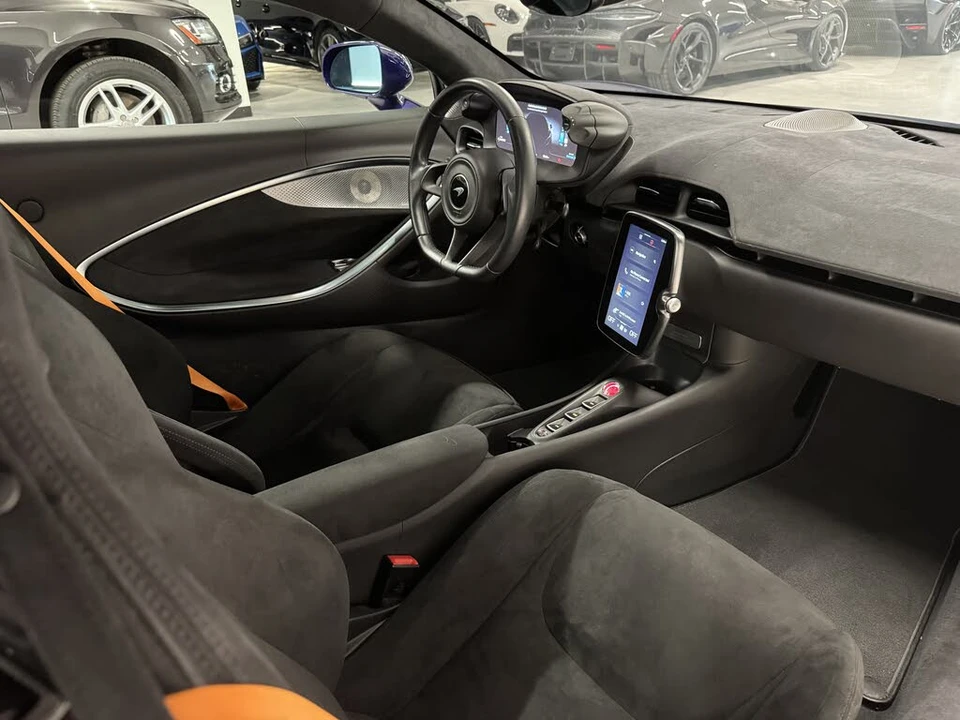 2024 McLaren Artura - Image 10 of 13