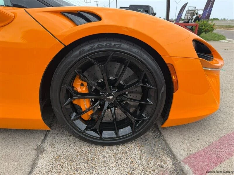 2024 McLaren Artura - Image 15 of 31
