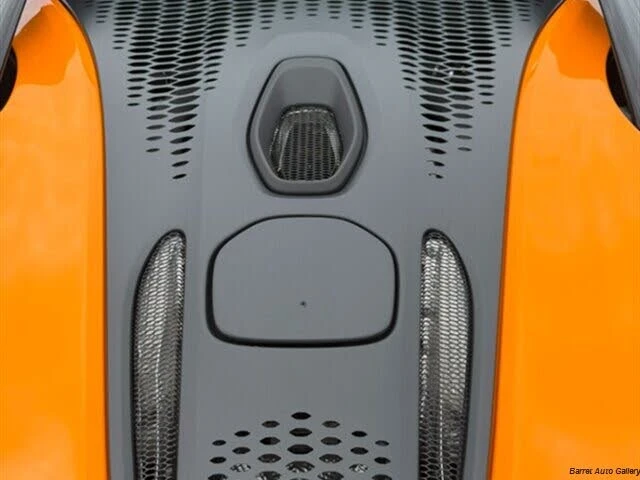 2024 McLaren Artura - Image 21 of 31