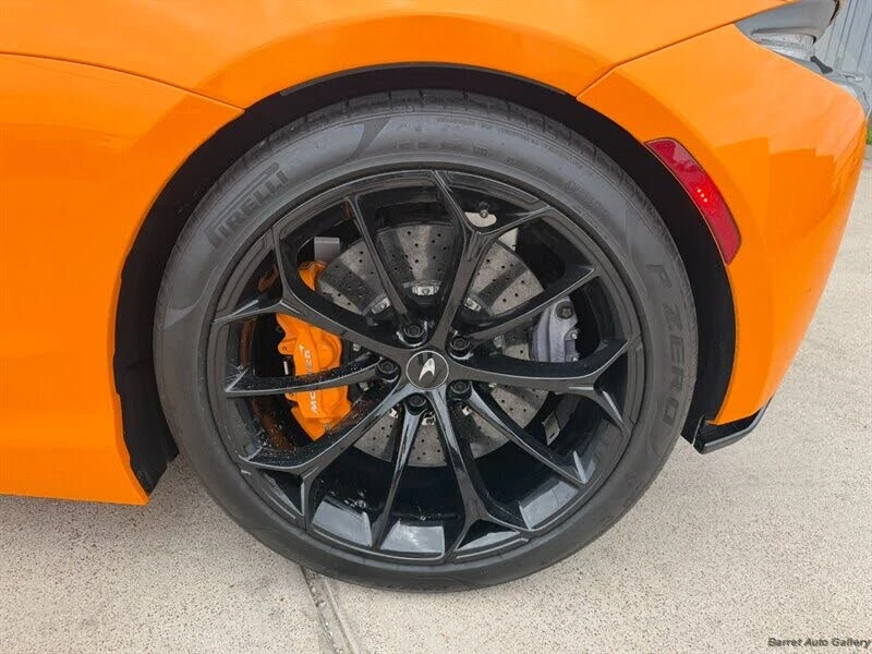 2024 McLaren Artura - Image 13 of 31