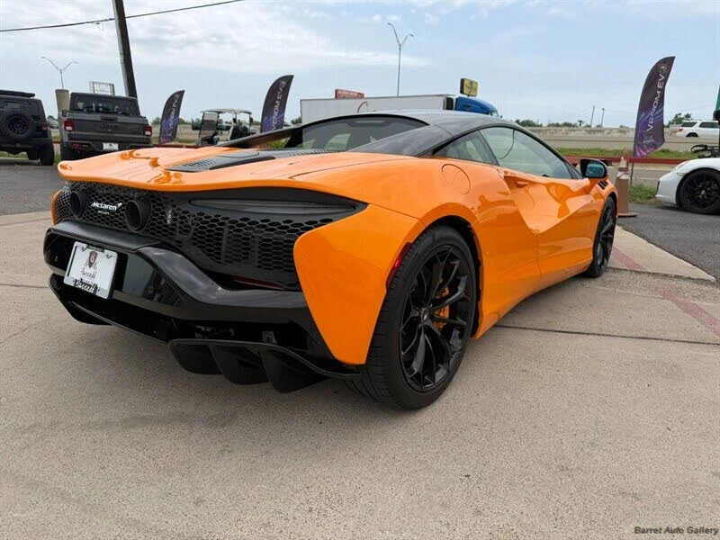 2024 McLaren Artura - Image 6 of 31