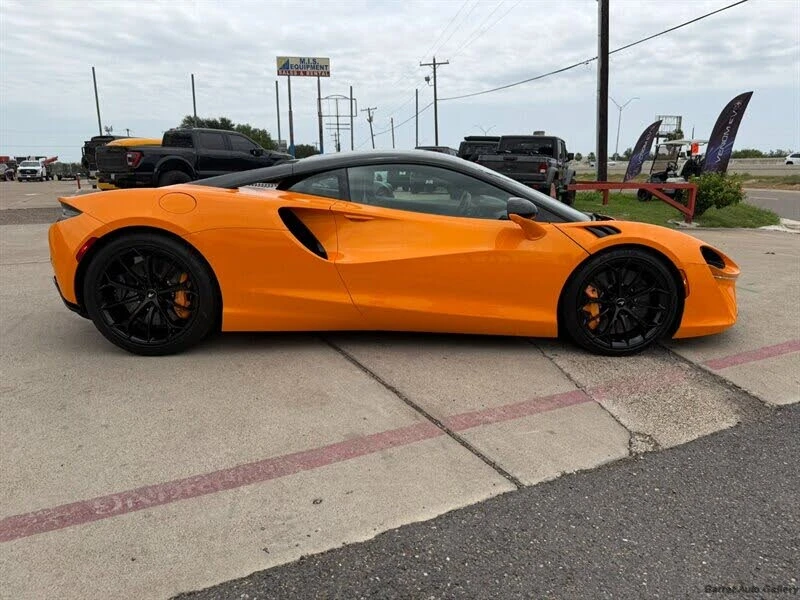 2024 McLaren Artura - Image 7 of 31