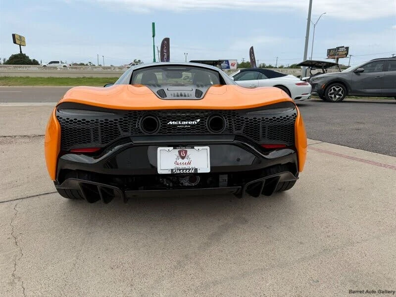 2024 McLaren Artura - Image 5 of 31