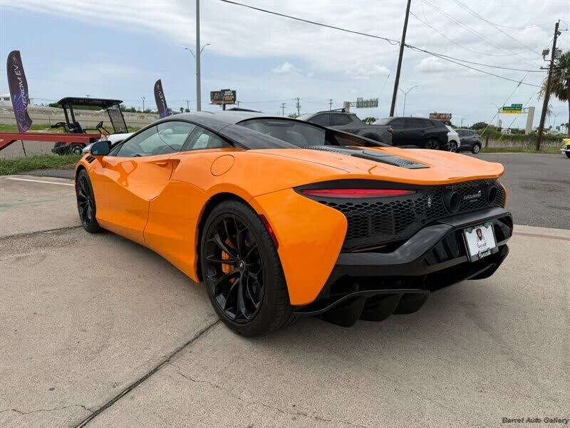 2024 McLaren Artura - Image 4 of 31
