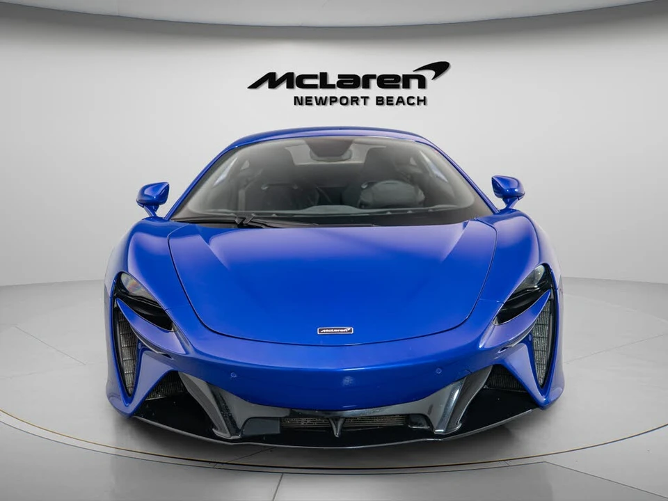 2024 McLaren Artura - Image 2 of 16