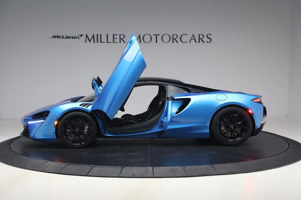 2024 McLaren Artura - Image 15 of 27