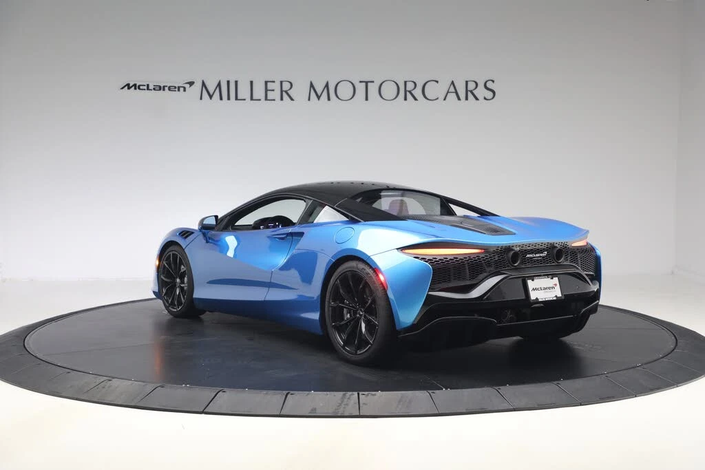2024 McLaren Artura - Image 5 of 27