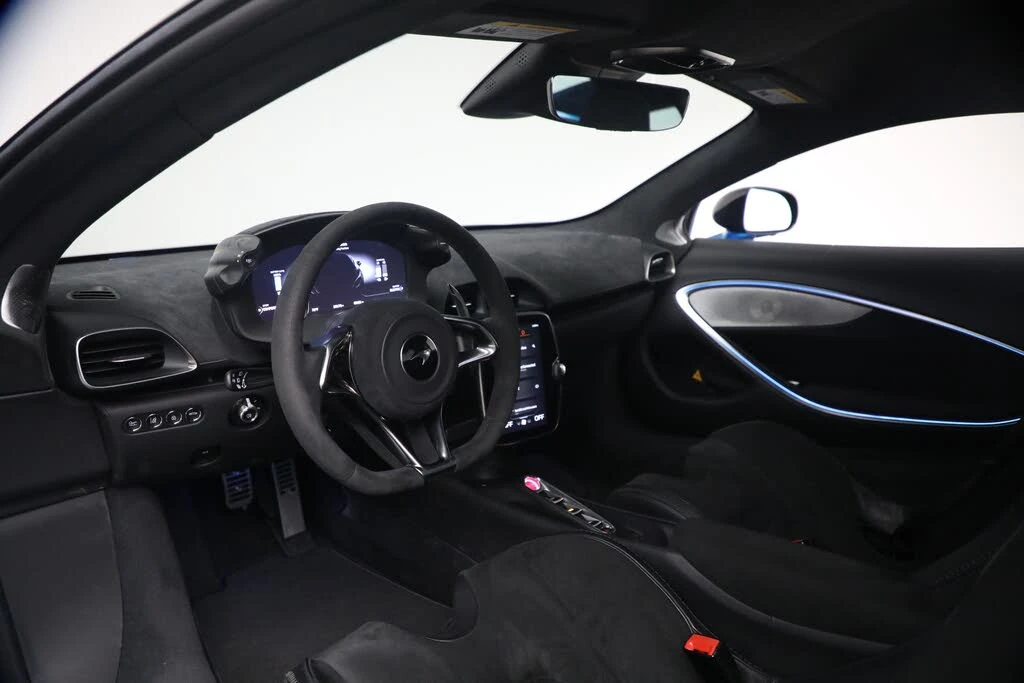 2024 McLaren Artura - Image 18 of 27