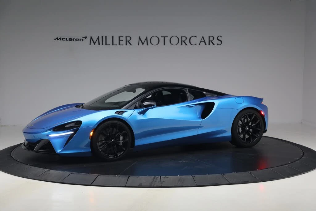 2024 McLaren Artura - Image 2 of 27