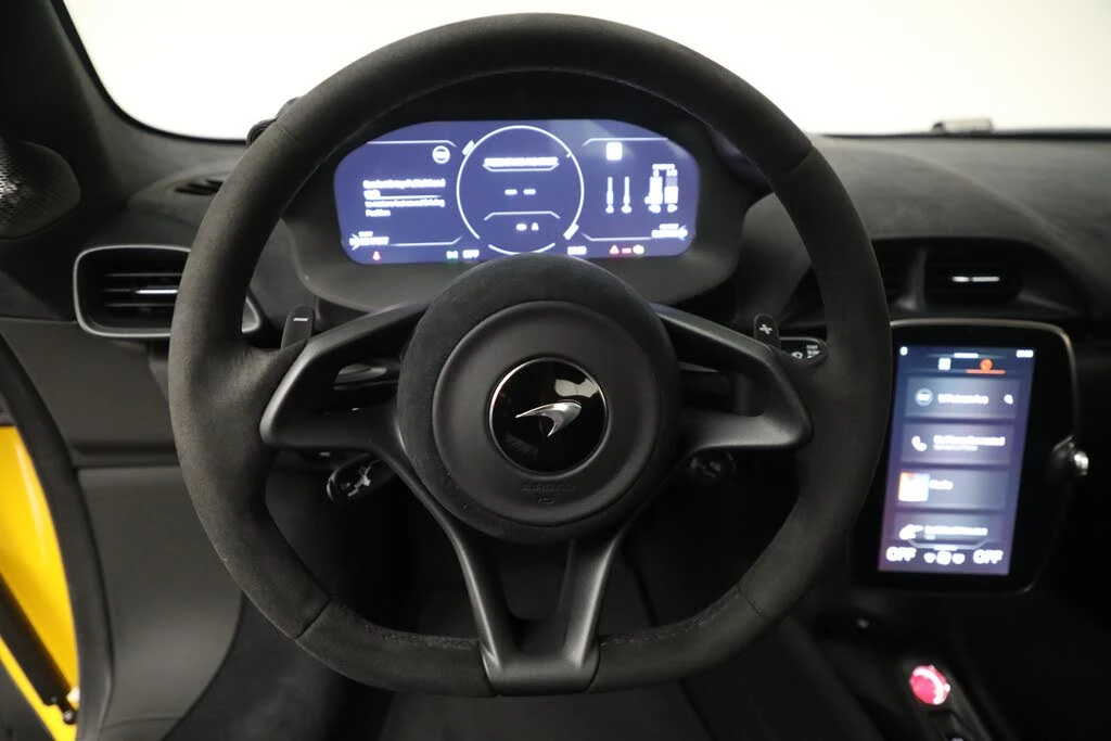 2024 McLaren Artura - Image 29 of 31