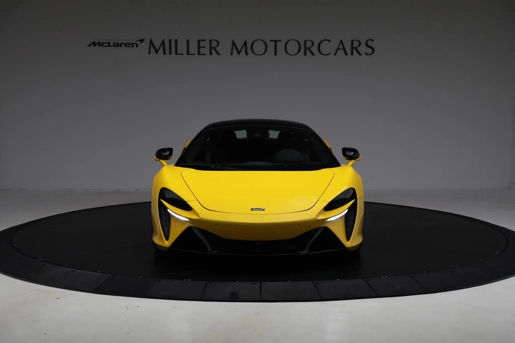 2024 McLaren Artura - Image 12 of 31