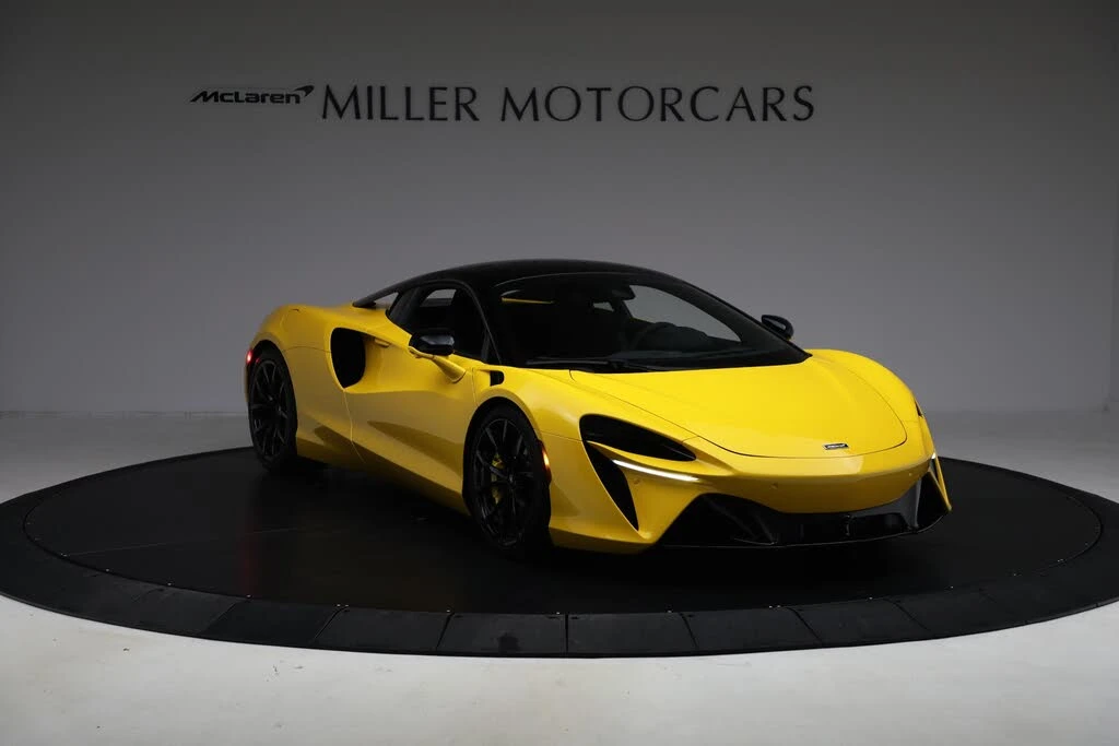 2024 McLaren Artura - Image 11 of 31